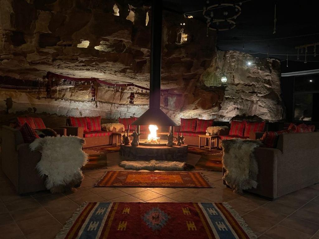 Wadi Rum Bedouin Camp Bagian luar foto