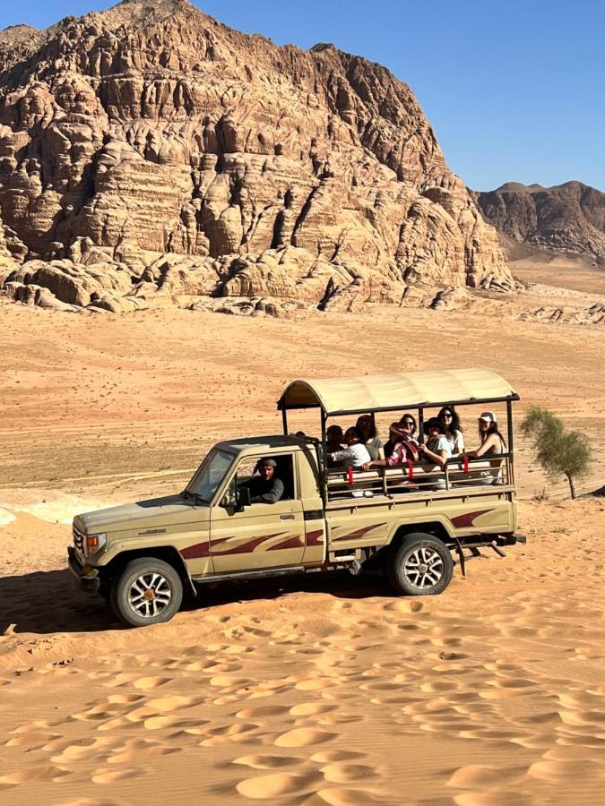 Wadi Rum Bedouin Camp Bagian luar foto