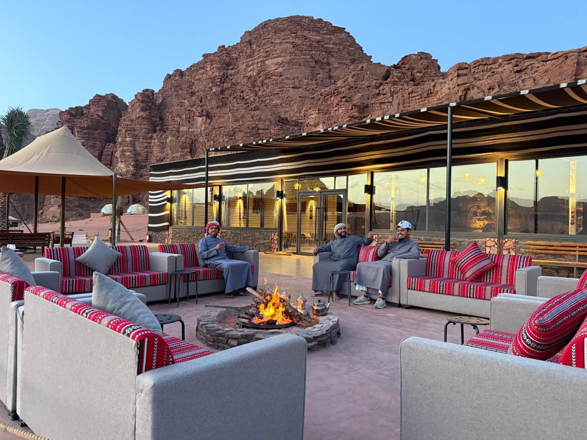 Wadi Rum Bedouin Camp Bagian luar foto