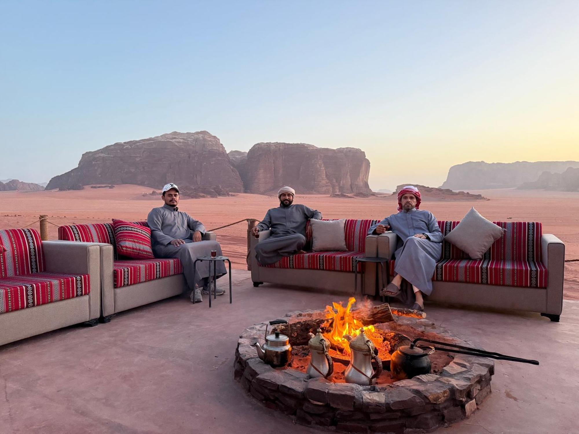 Wadi Rum Bedouin Camp Bagian luar foto